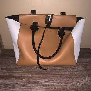 Miranda tote